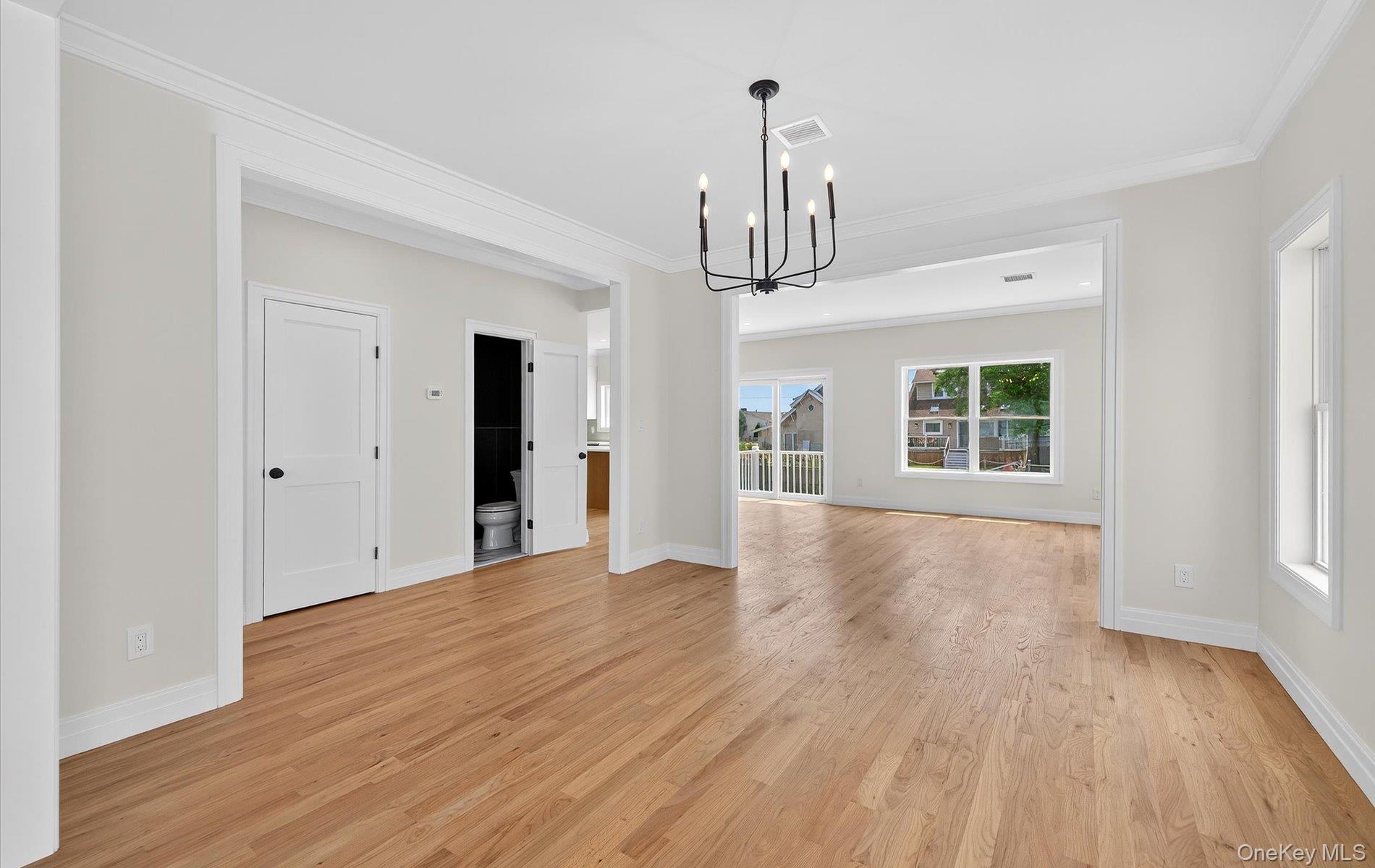 1116 Washington Place, Baldwin Harbor, NY 11510