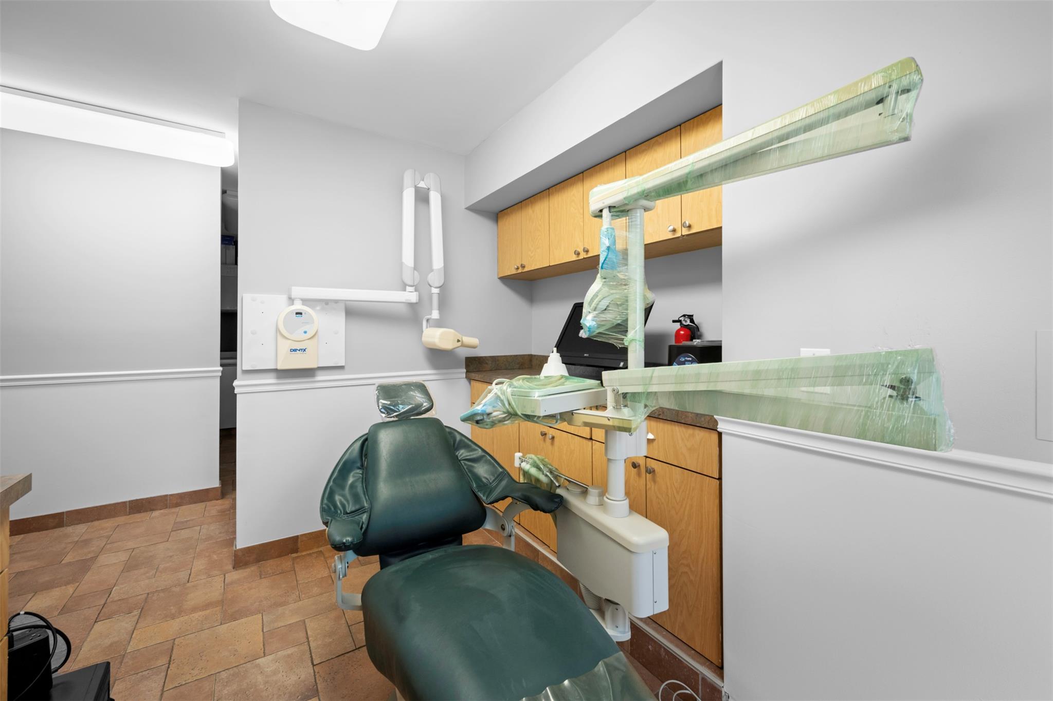 10 Hunter Avenue, Miller Place, NY 11764