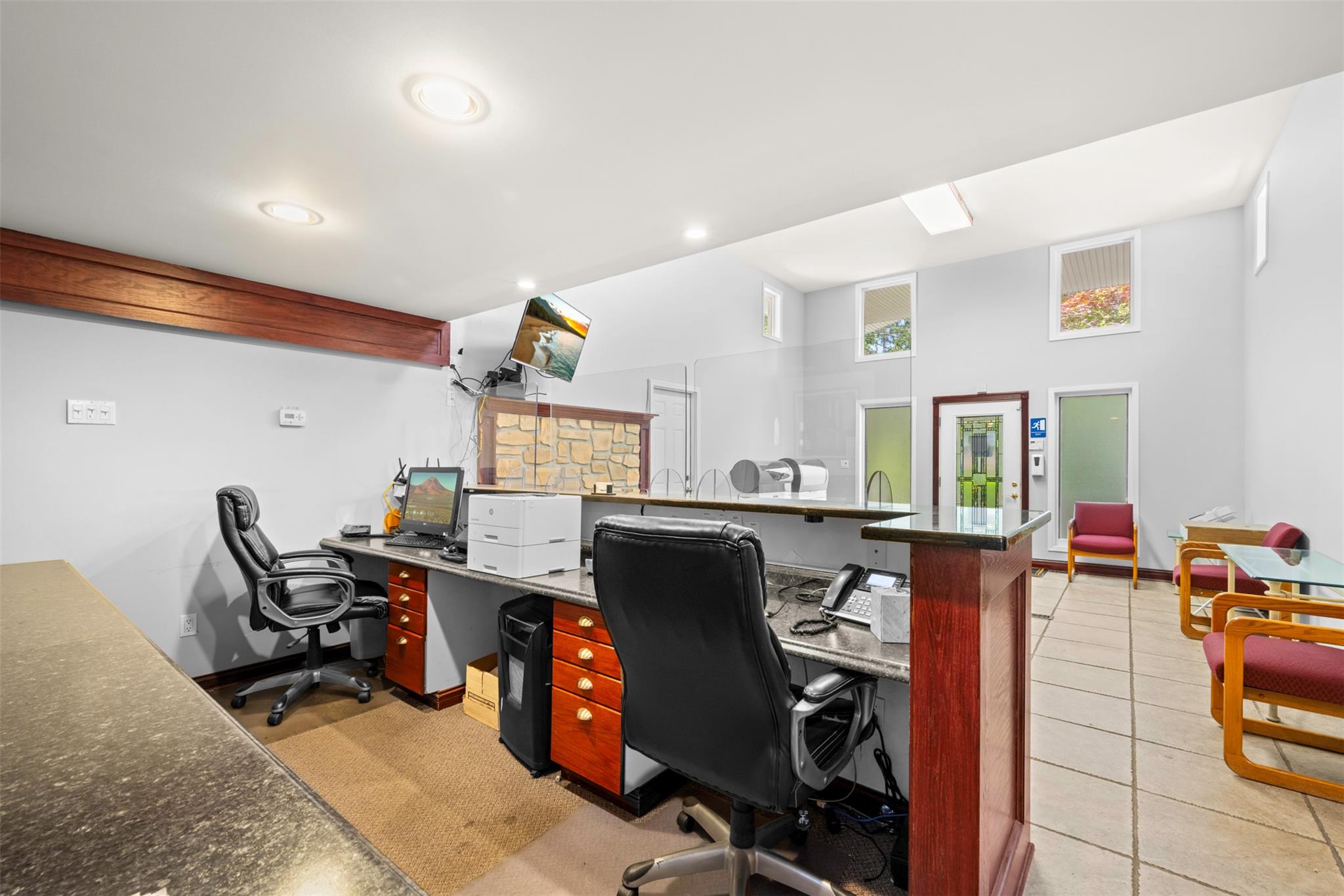 10 Hunter Avenue, Miller Place, NY 11764