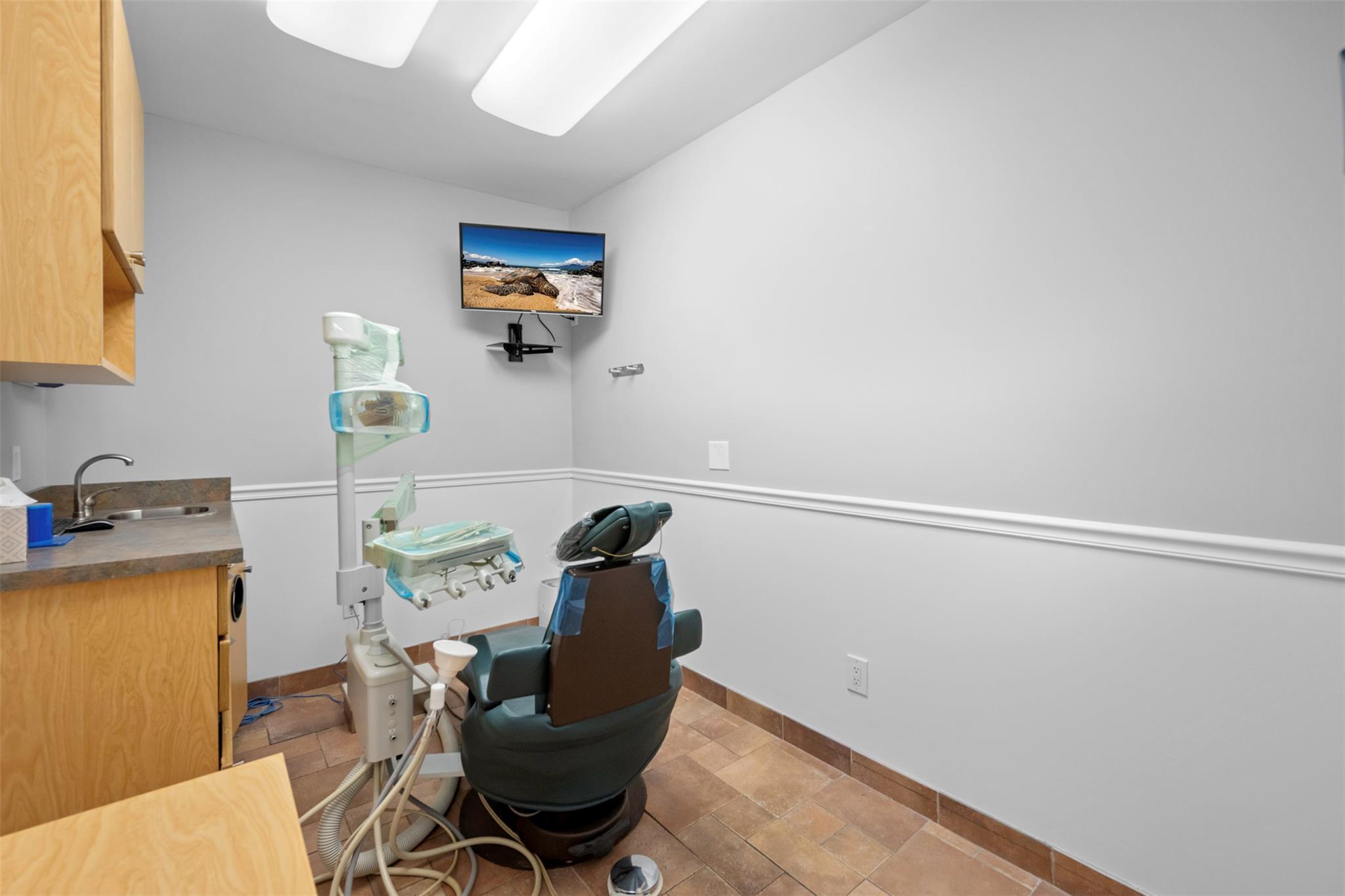 10 Hunter Avenue, Miller Place, NY 11764