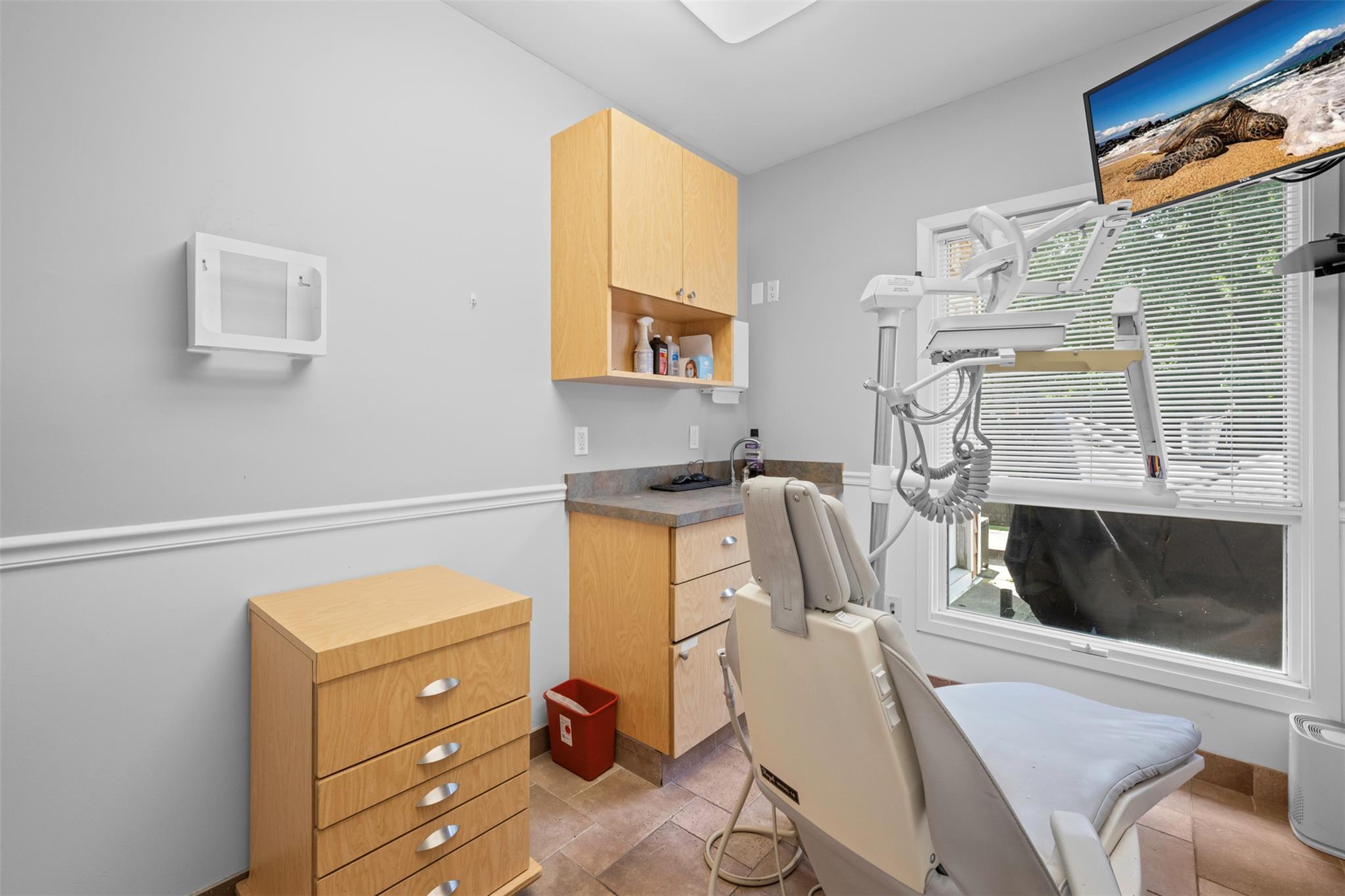 10 Hunter Avenue, Miller Place, NY 11764