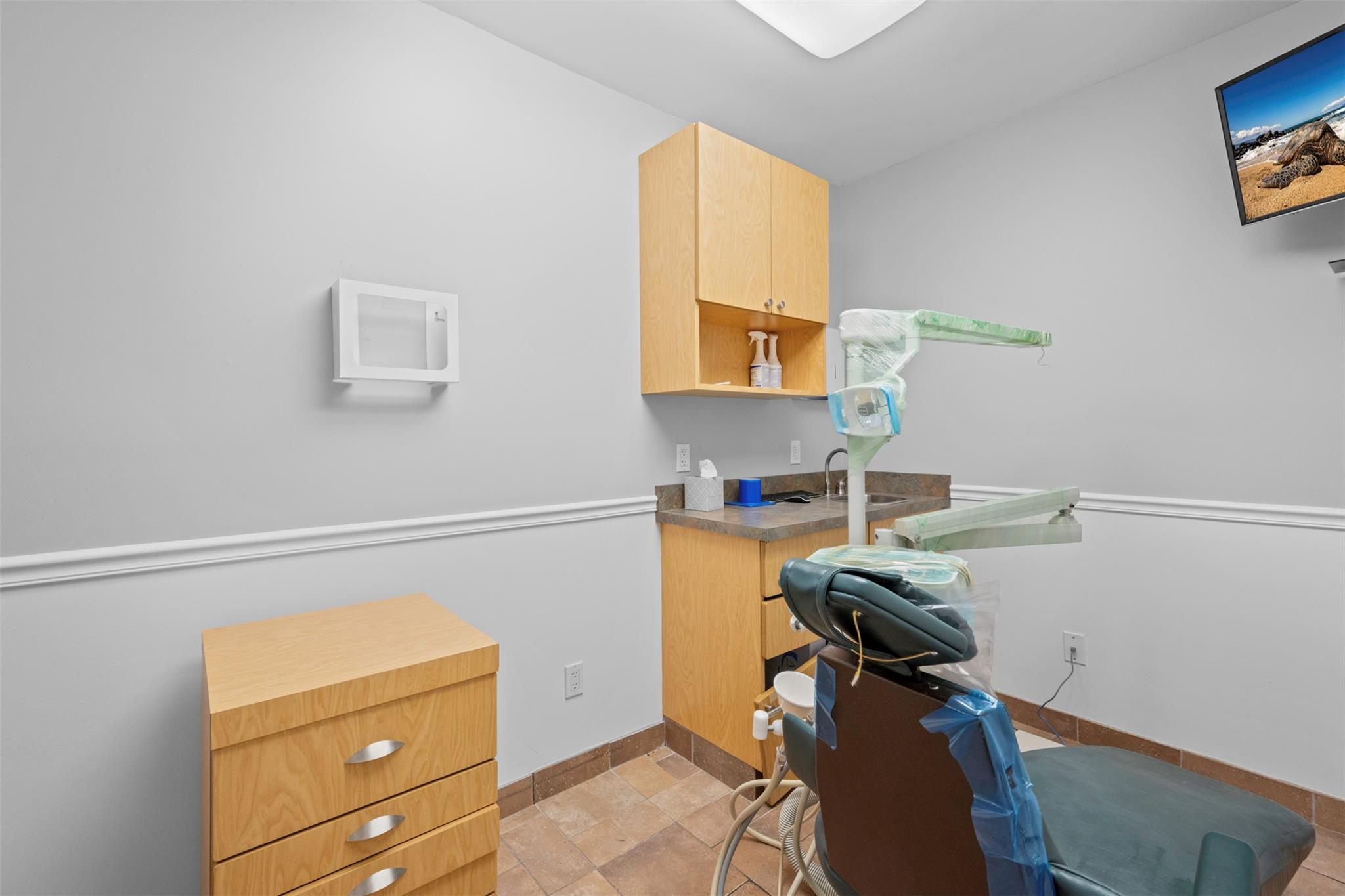 10 Hunter Avenue, Miller Place, NY 11764