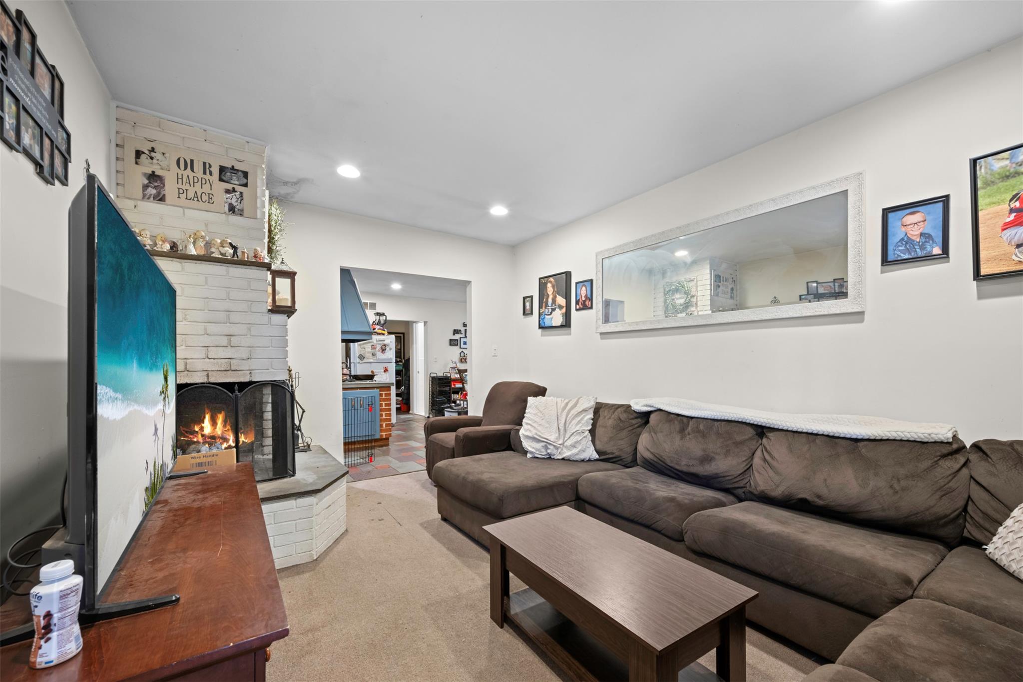 10 Hunter Avenue, Miller Place, NY 11764