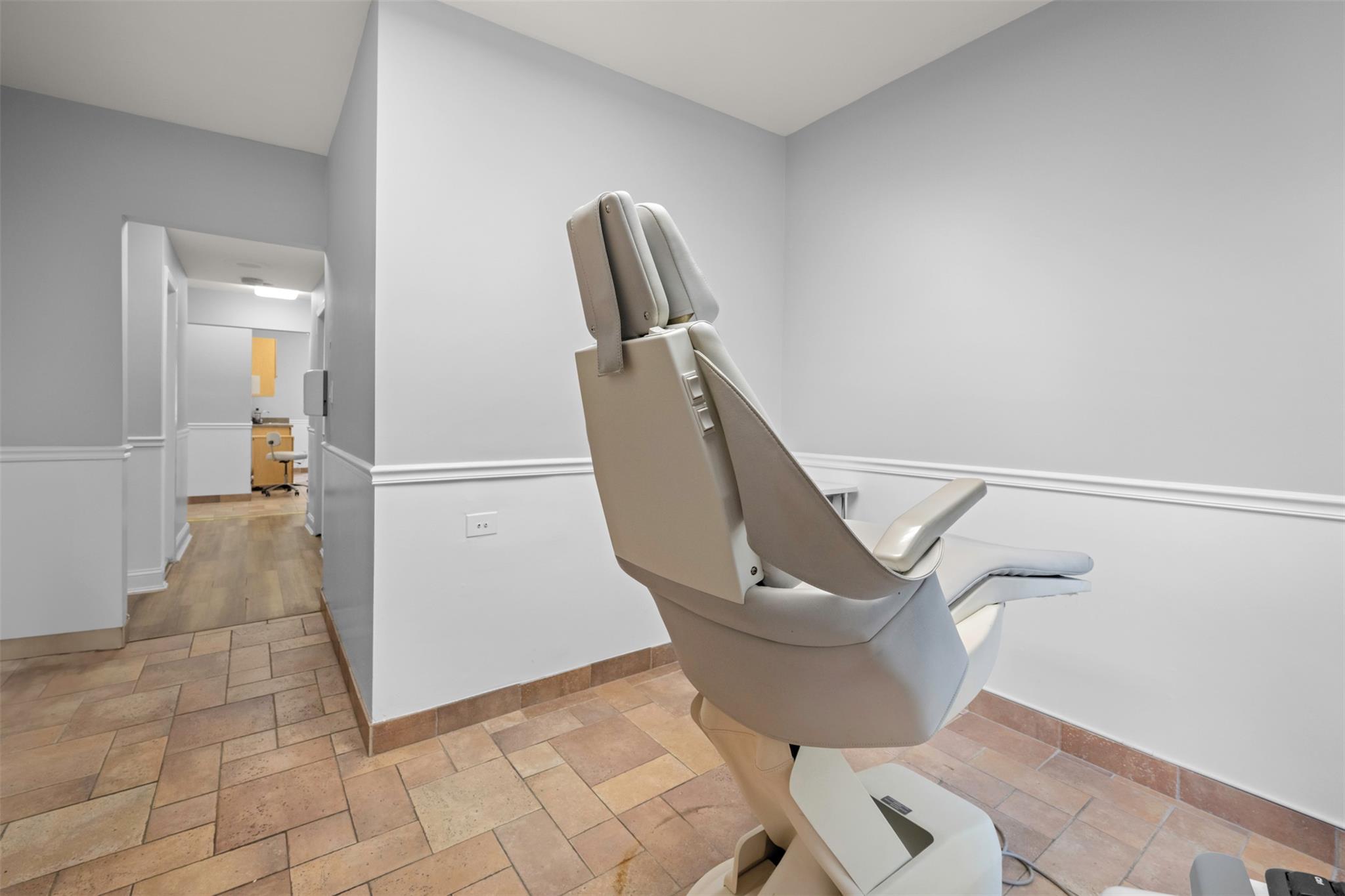 10 Hunter Avenue, Miller Place, NY 11764