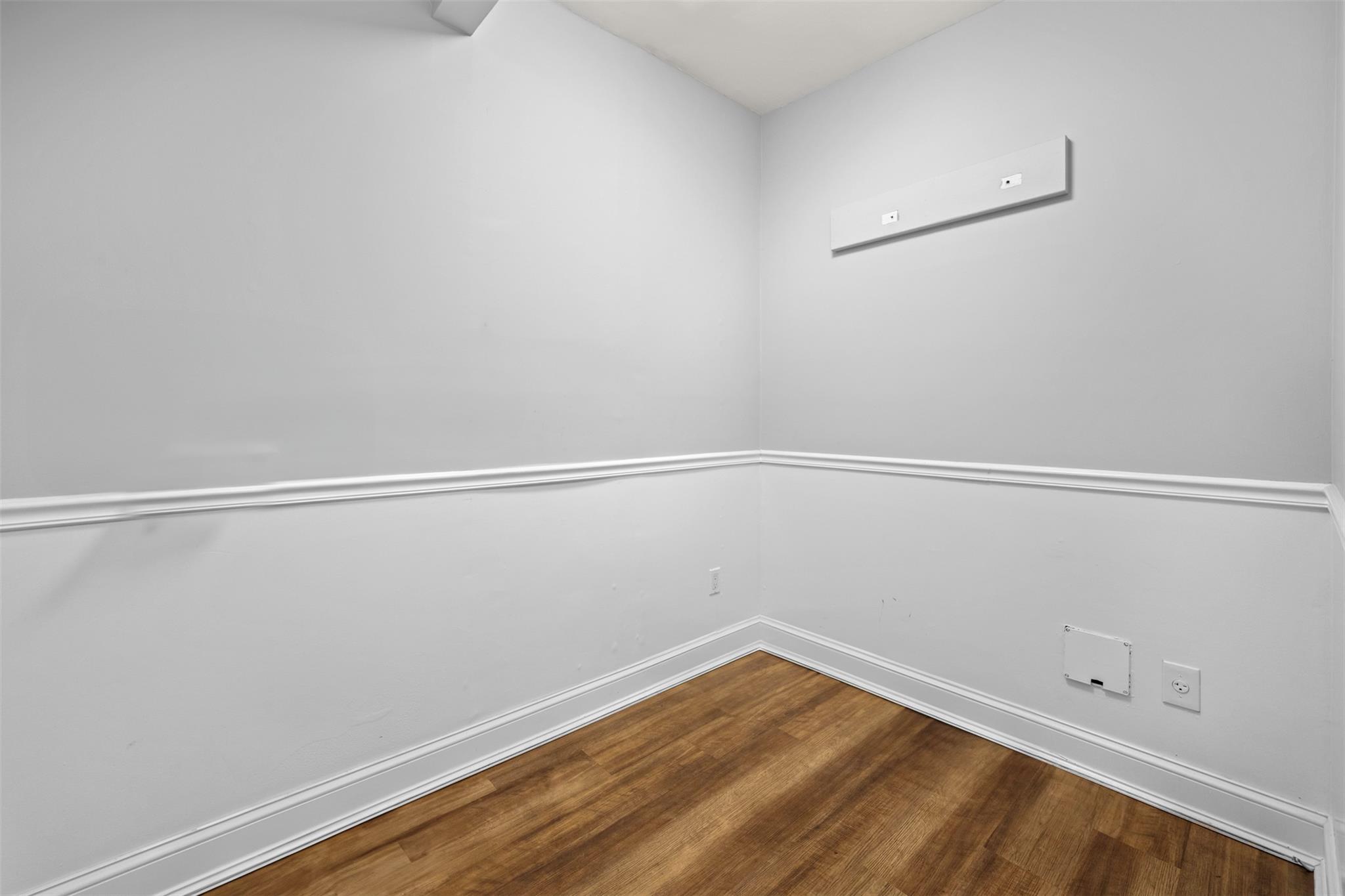 10 Hunter Avenue, Miller Place, NY 11764