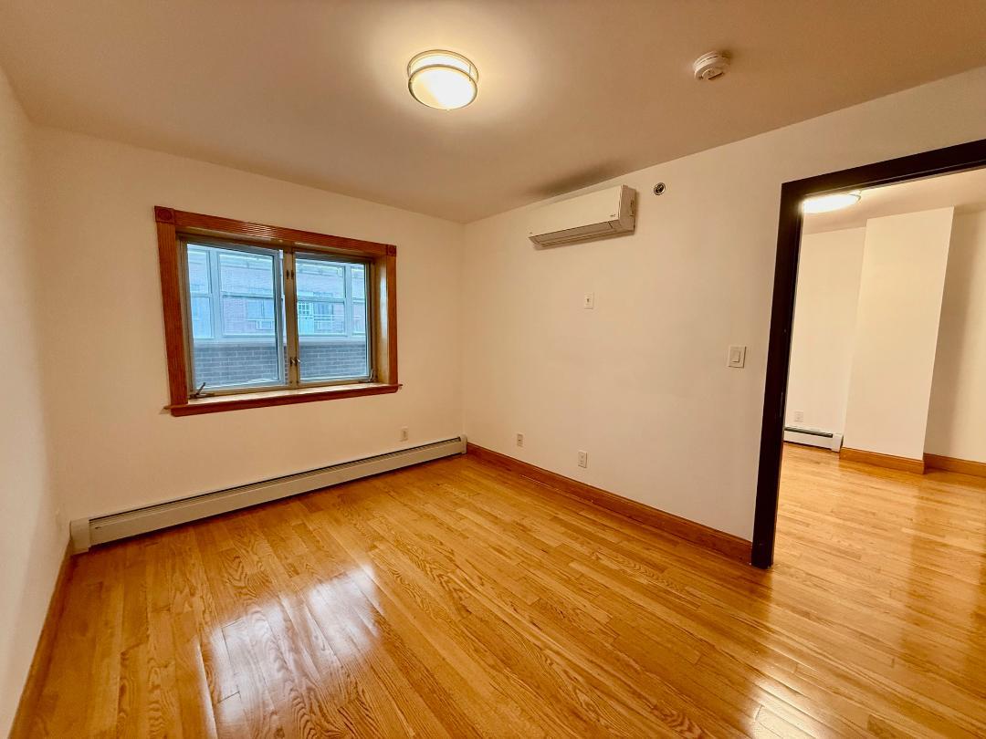 41-42 College Point Boulevard # 3E, Flushing, NY 11355