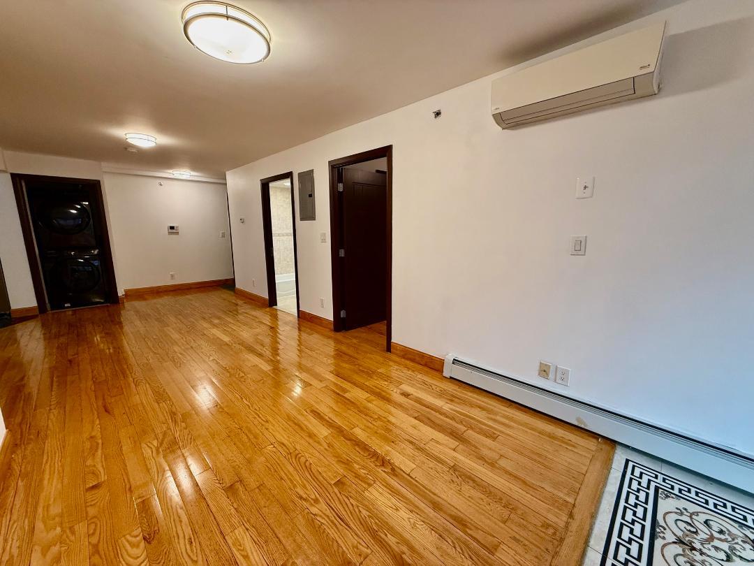 41-42 College Point Boulevard # 3E, Flushing, NY 11355