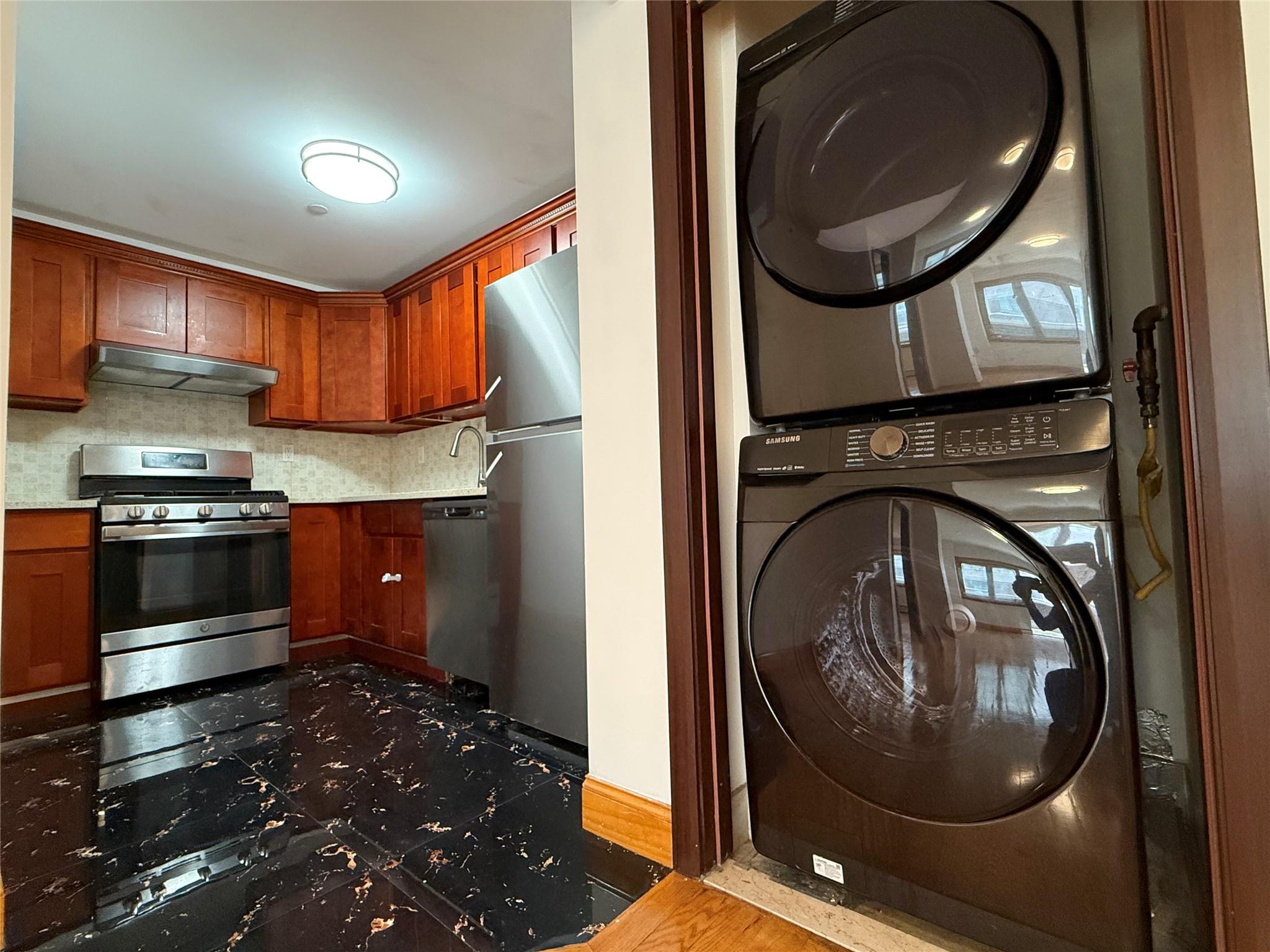 41-42 College Point Boulevard # 3E, Flushing, NY 11355