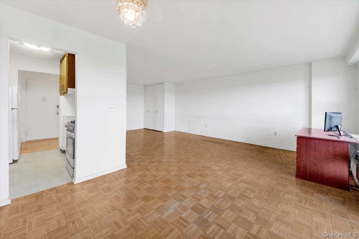 1841 Central Park Avenue # 18P, Yonkers, NY 10710