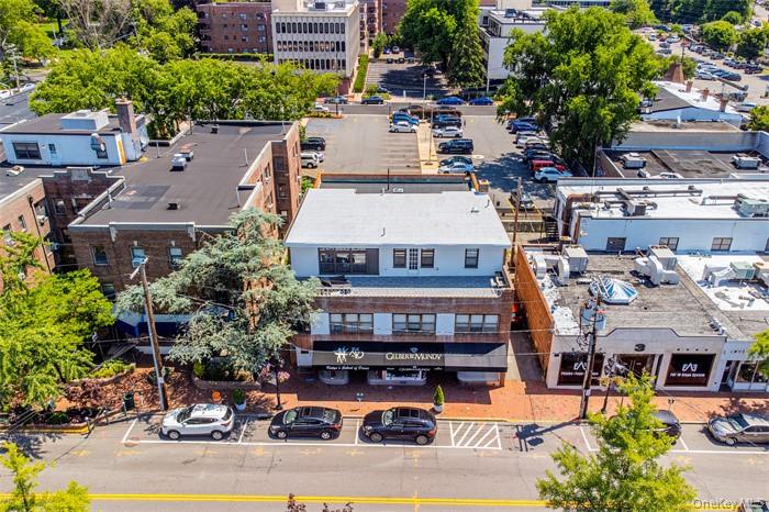 5 Bond Street # 1, Great Neck, NY 11021