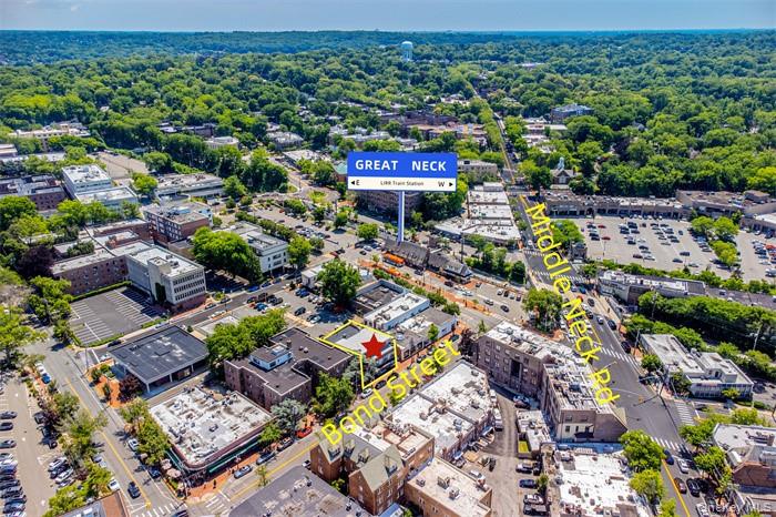 5 Bond Street # 1, Great Neck, NY 11021