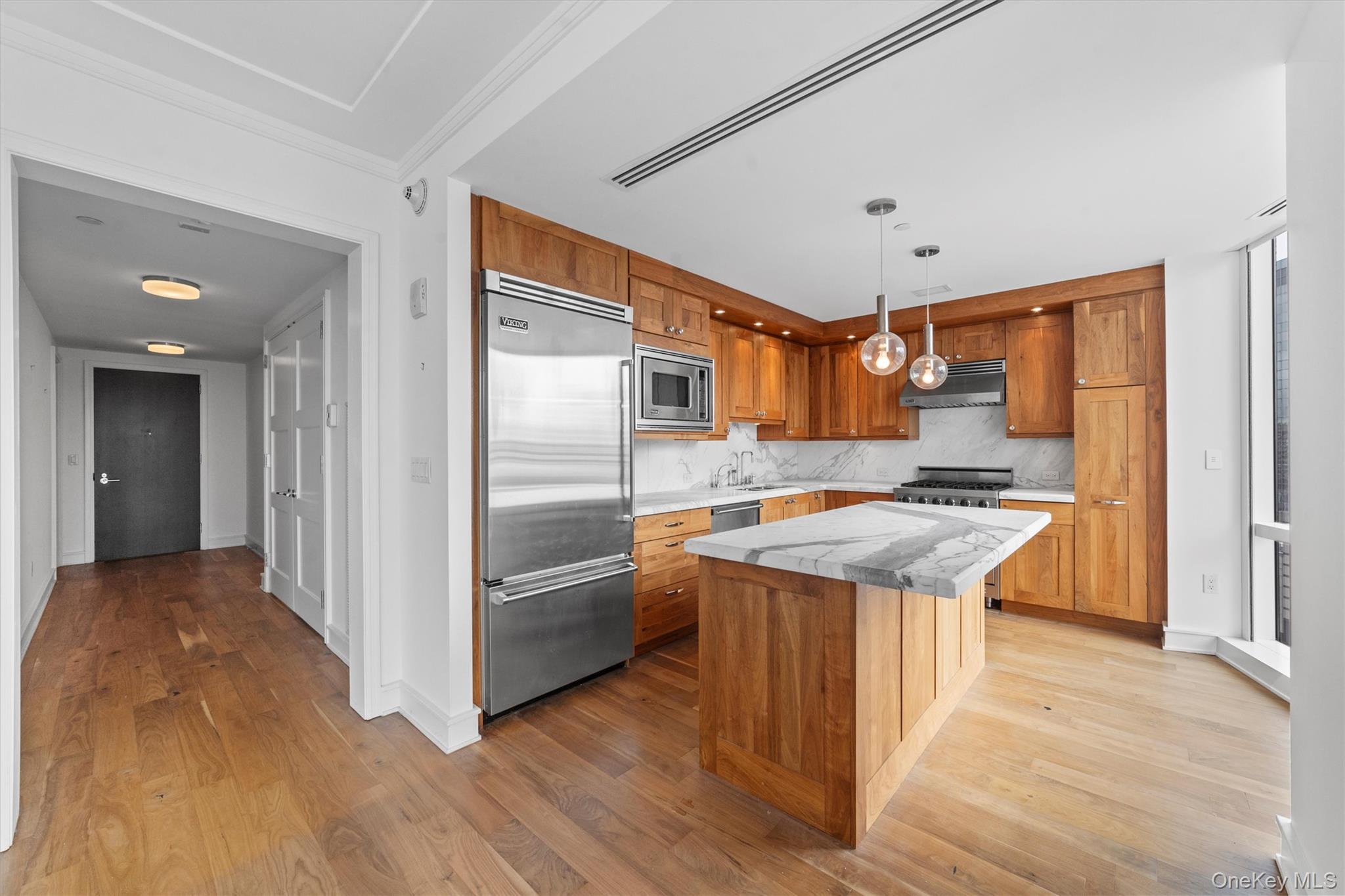 5 Renaissance Square # 10G, White Plains, NY 10601