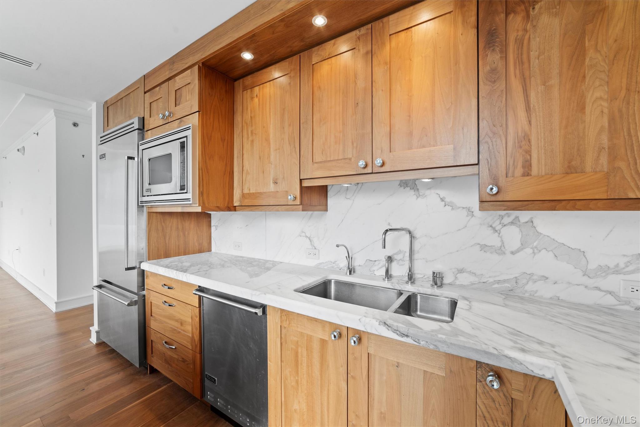 5 Renaissance Square # 10G, White Plains, NY 10601