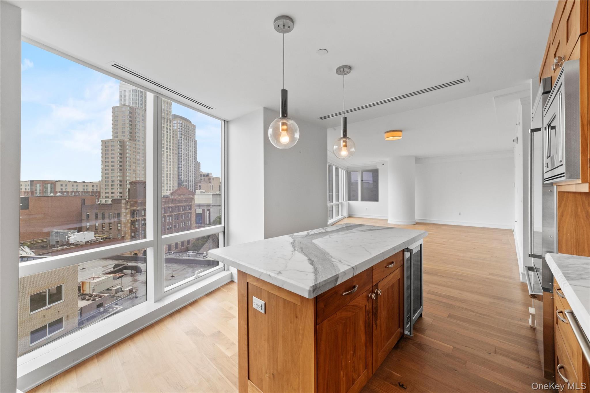 5 Renaissance Square # 10G, White Plains, NY 10601