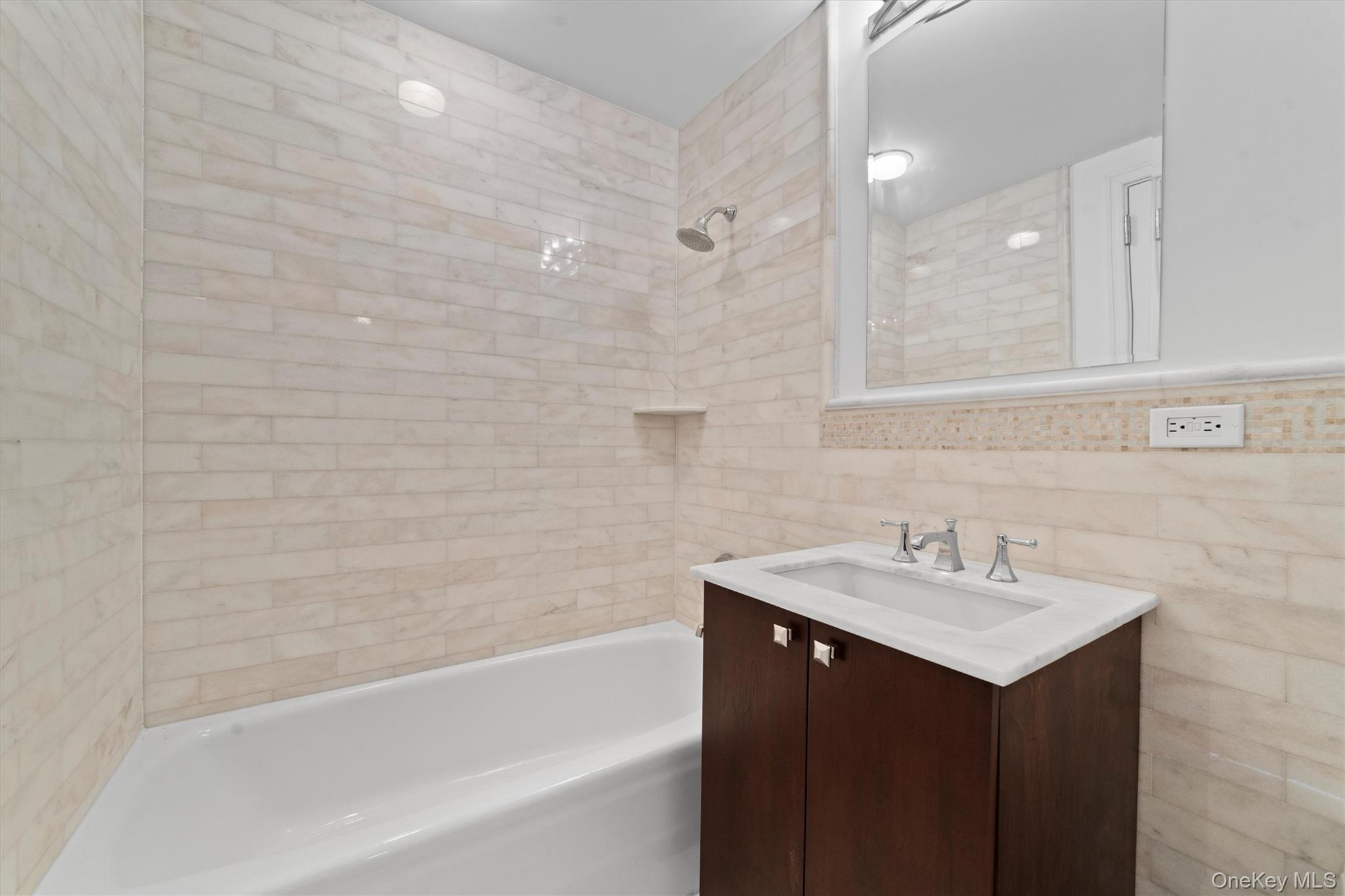 5 Renaissance Square # 10G, White Plains, NY 10601