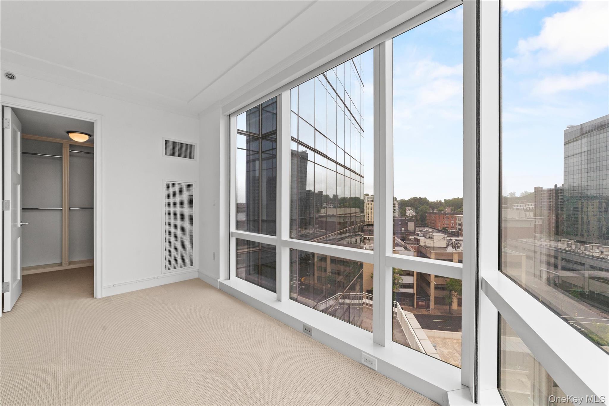 5 Renaissance Square # 10G, White Plains, NY 10601