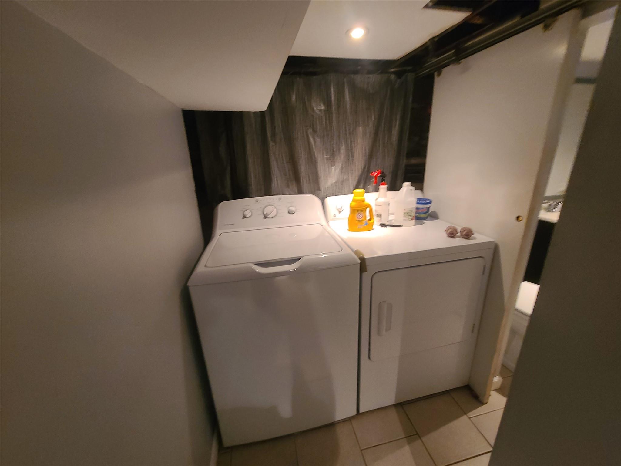 54 Lynbrook Avenue, Lynbrook, NY 11563