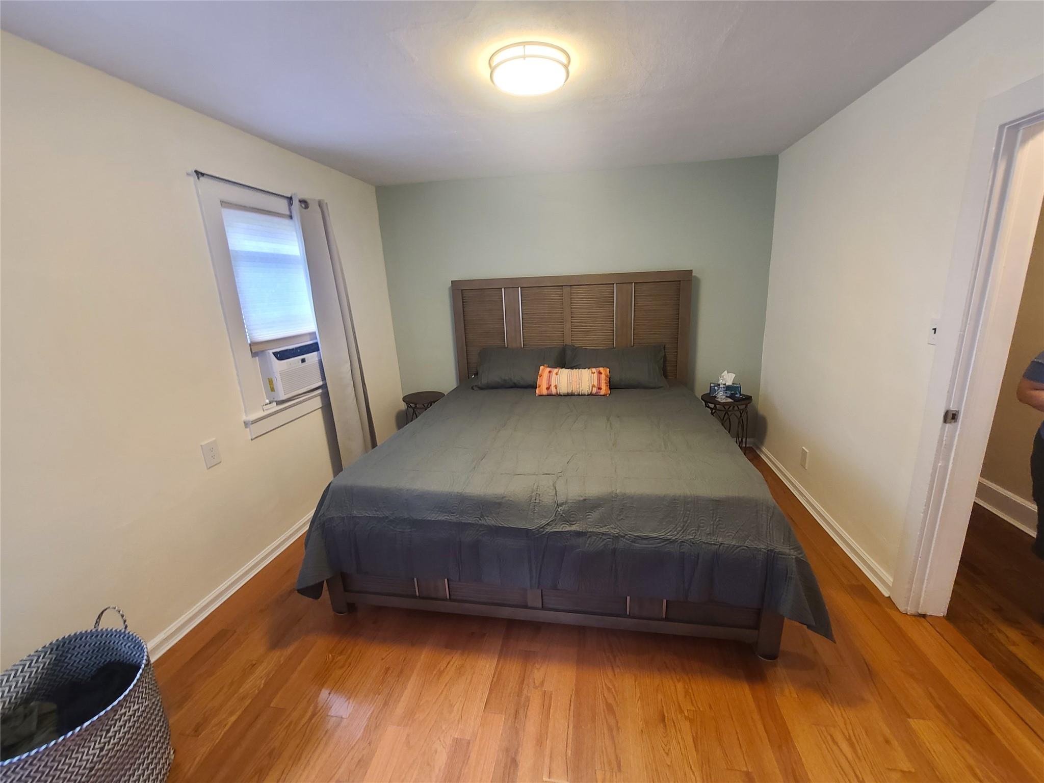 54 Lynbrook Avenue, Lynbrook, NY 11563