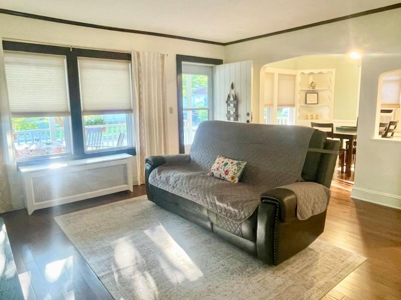 54 Lynbrook Avenue, Lynbrook, NY 11563