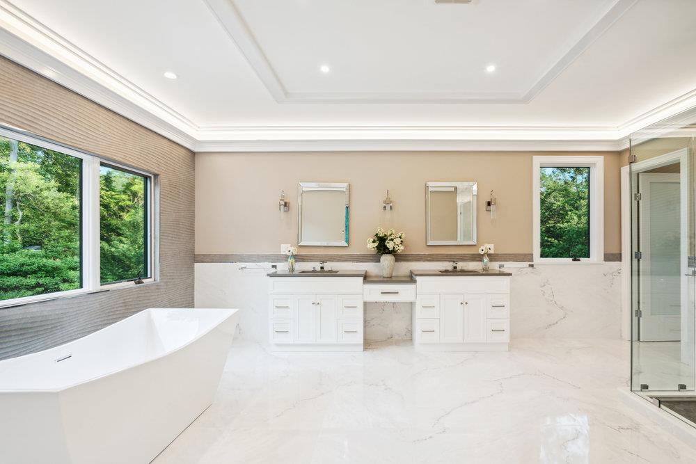 21 Arista Drive, Dix Hills, NY 11746