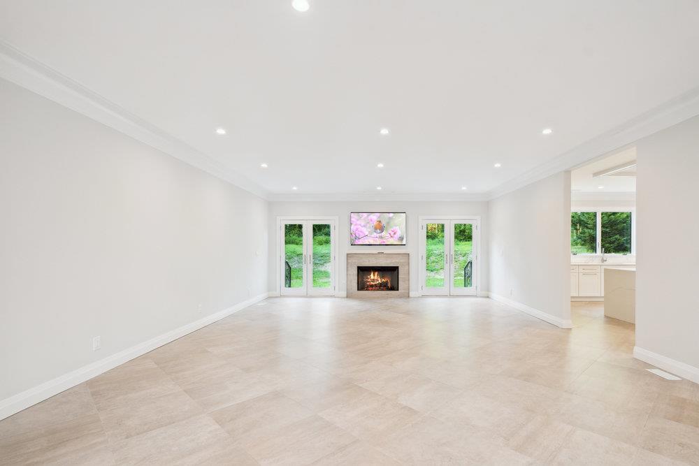 21 Arista Drive, Dix Hills, NY 11746