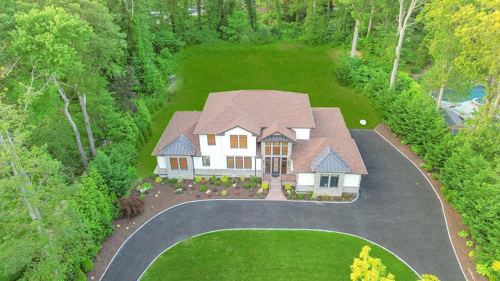 21 Arista Drive, Dix Hills, NY 11746