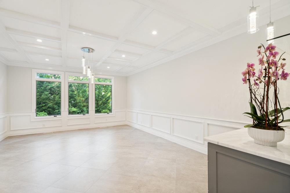 21 Arista Drive, Dix Hills, NY 11746