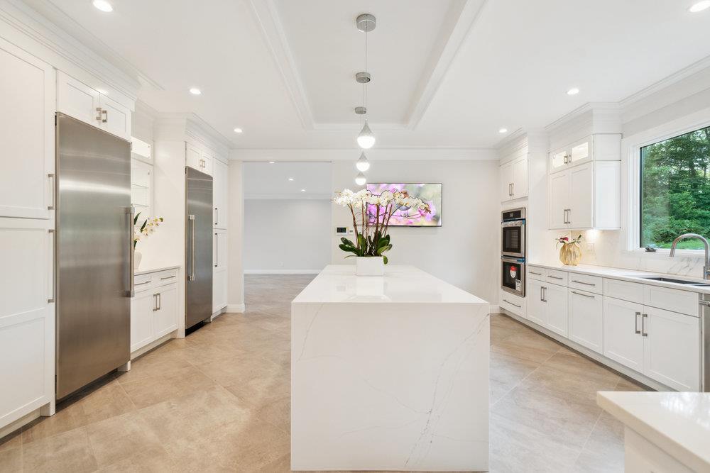 21 Arista Drive, Dix Hills, NY 11746