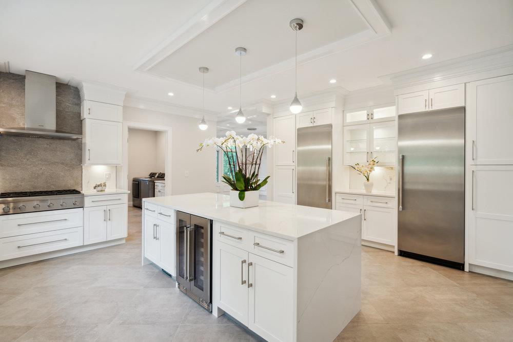 21 Arista Drive, Dix Hills, NY 11746