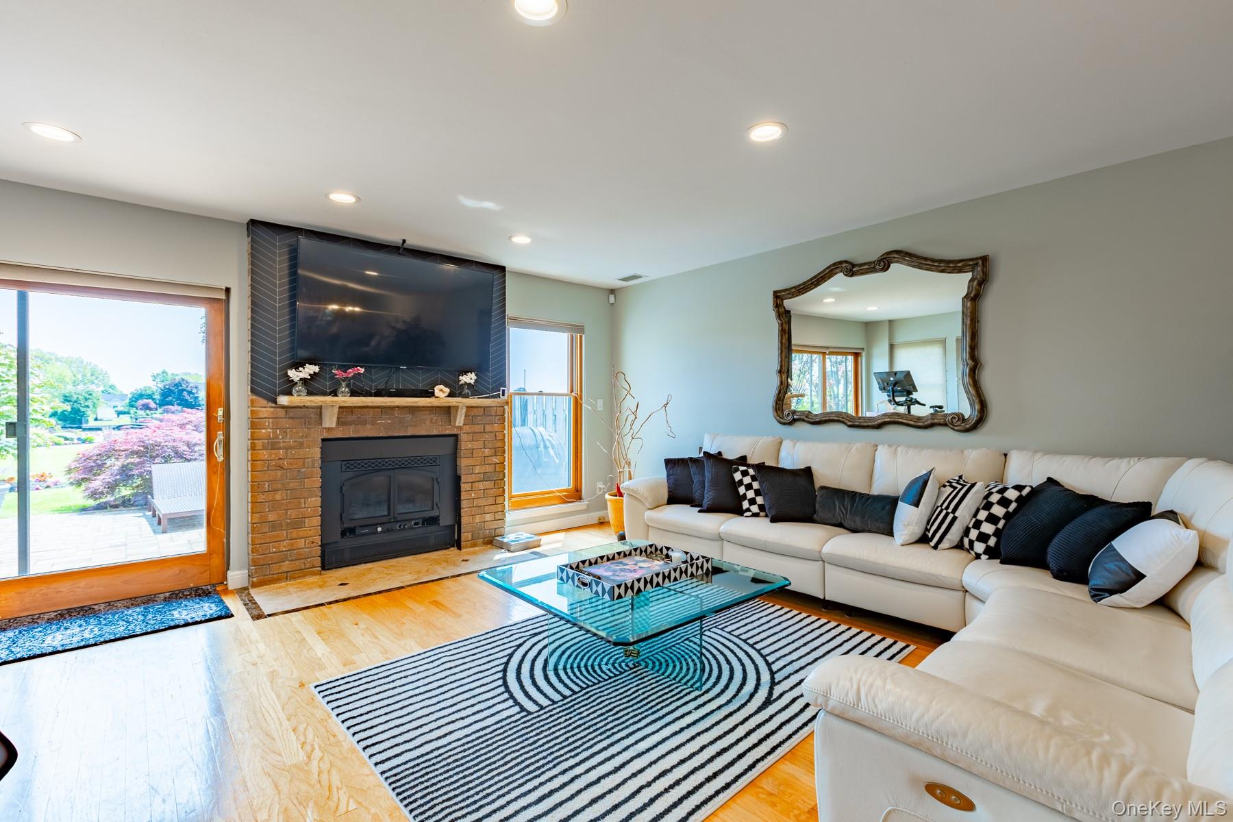 10 Hidden Harbor Drive, Babylon, NY 11702