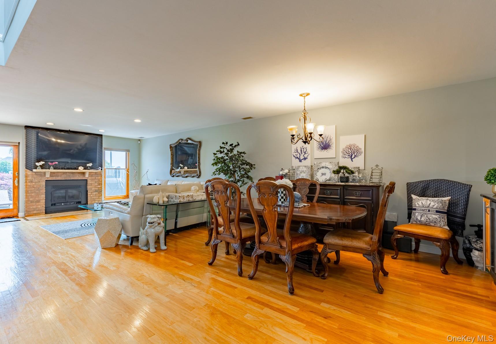 10 Hidden Harbor Drive, Babylon, NY 11702