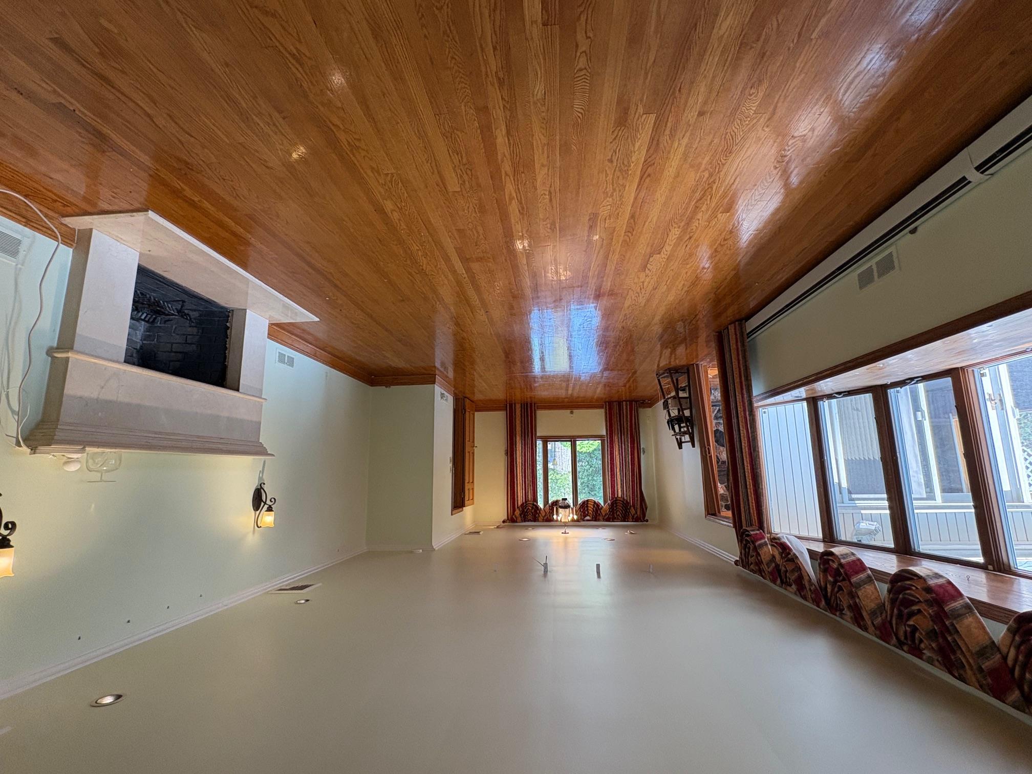 1 Luquer Road, Manhasset, NY 11030