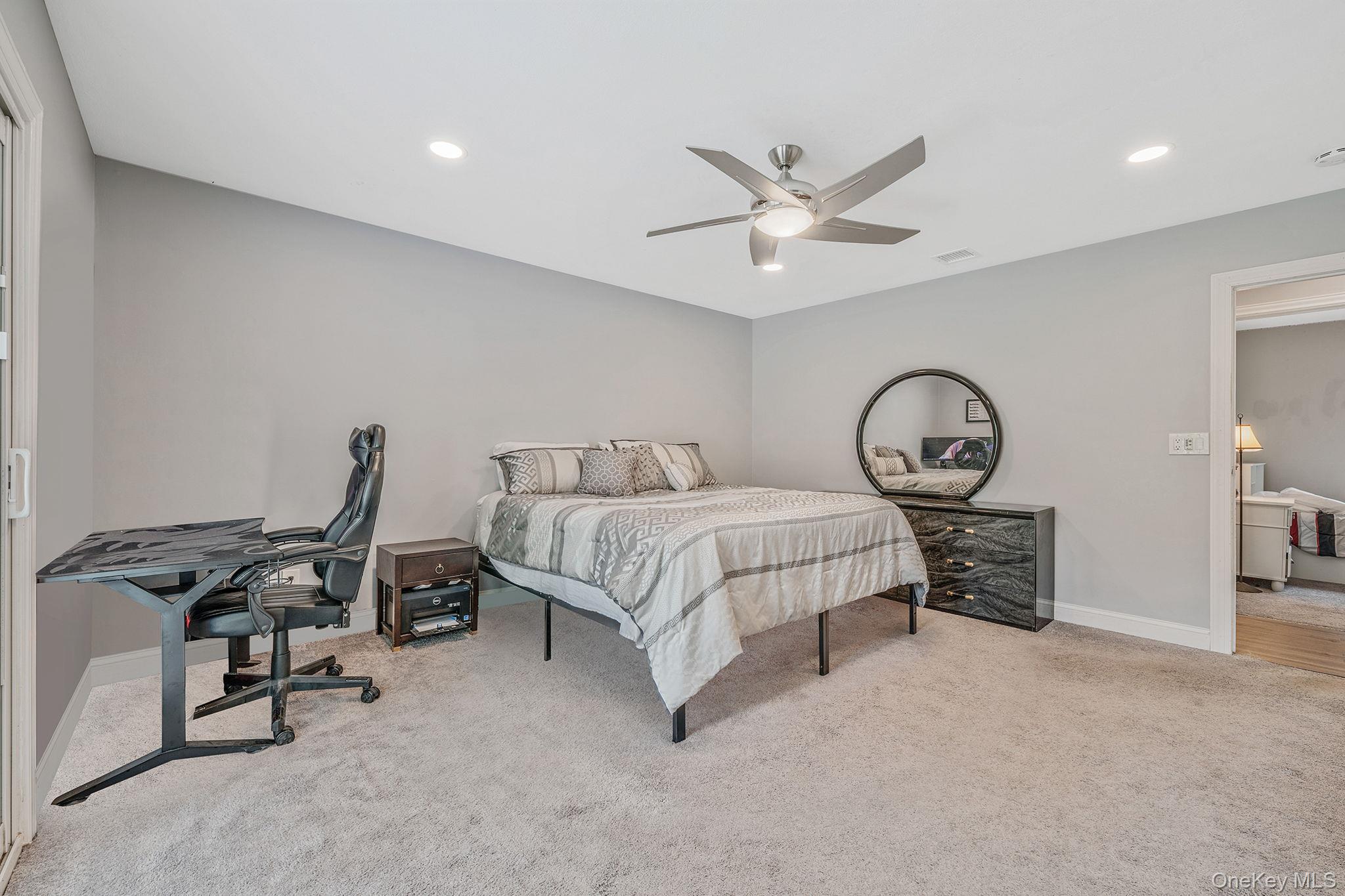 5 Hastings Drive, Ridge, NY 11961