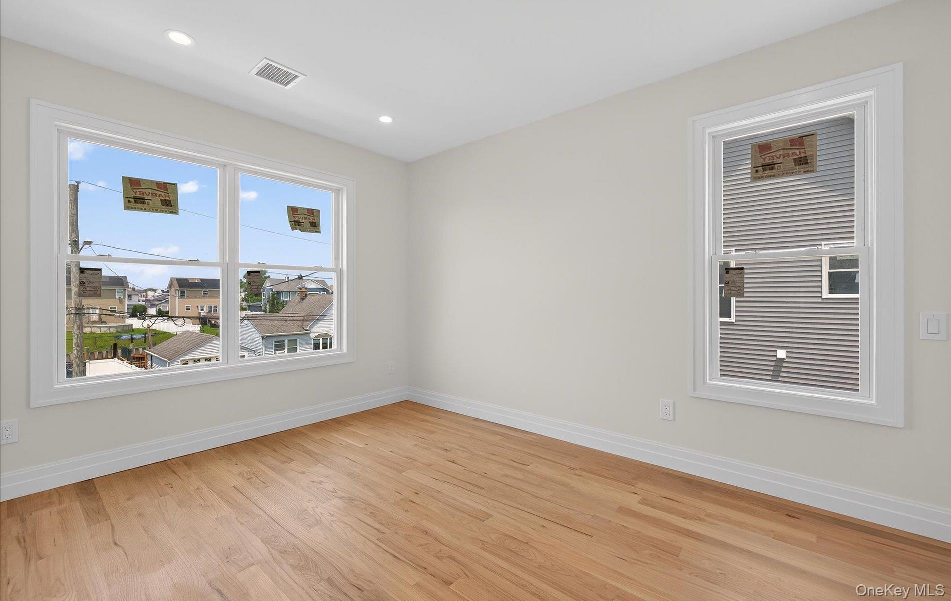 1108 Washington Place, Baldwin Harbor, NY 11510