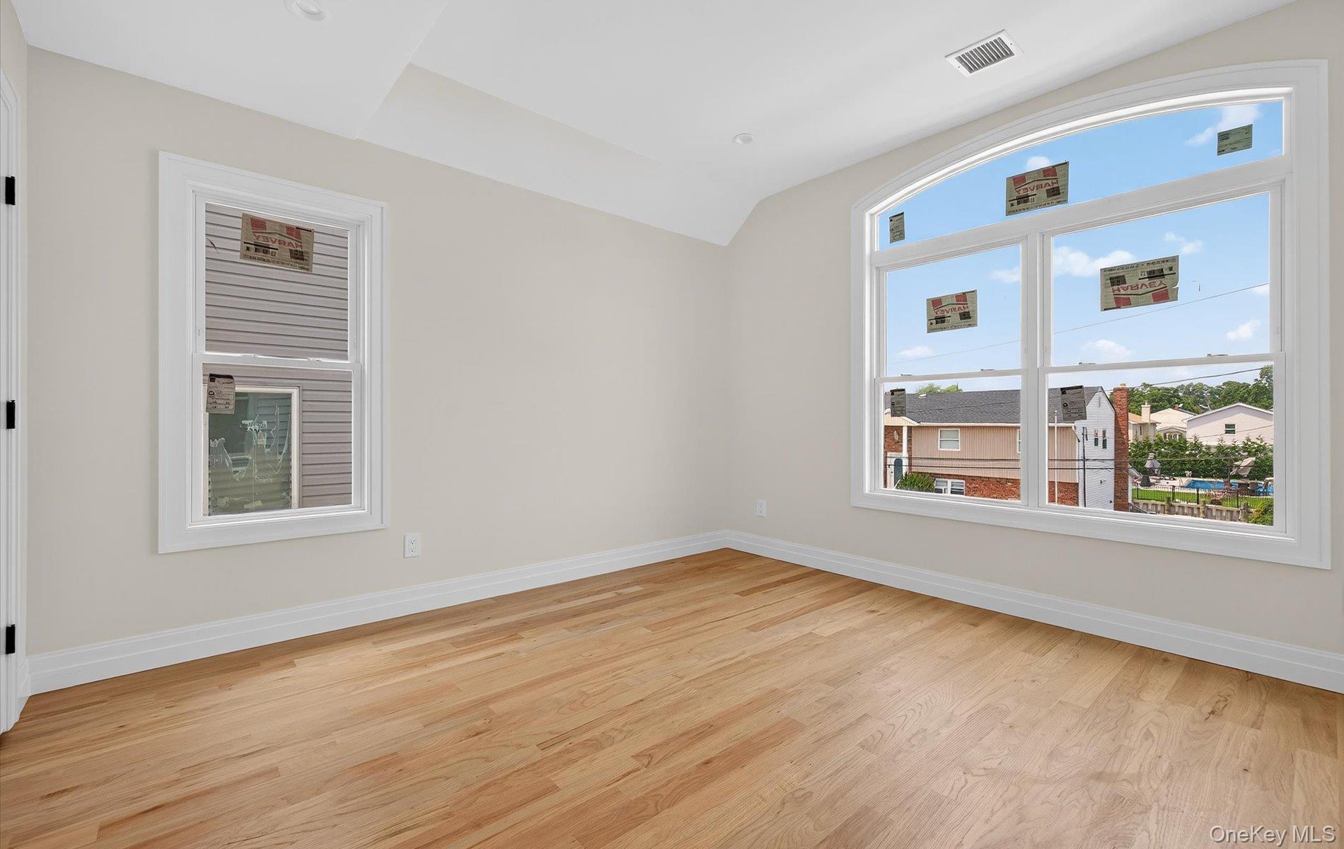 1108 Washington Place, Baldwin Harbor, NY 11510