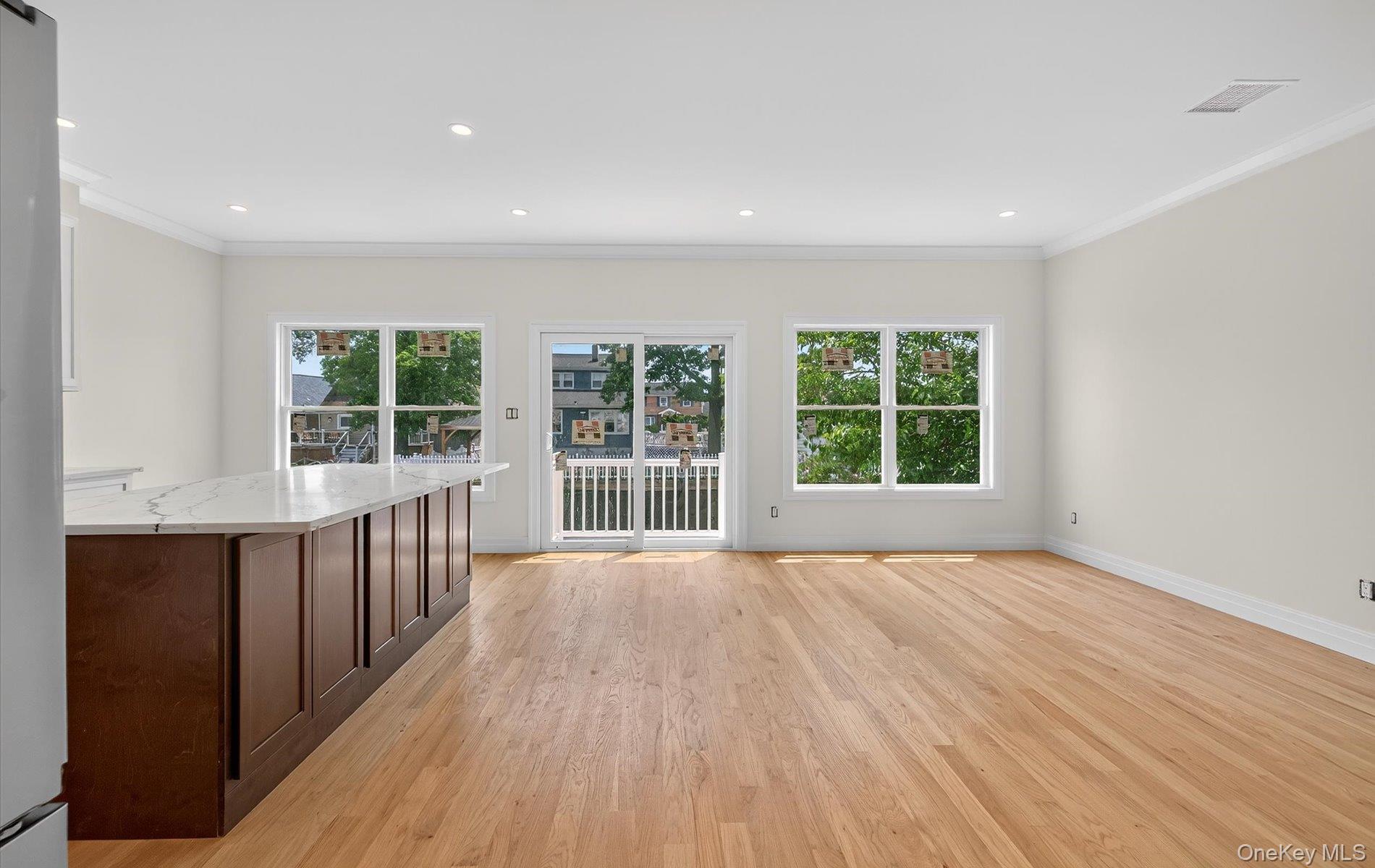 1108 Washington Place, Baldwin Harbor, NY 11510