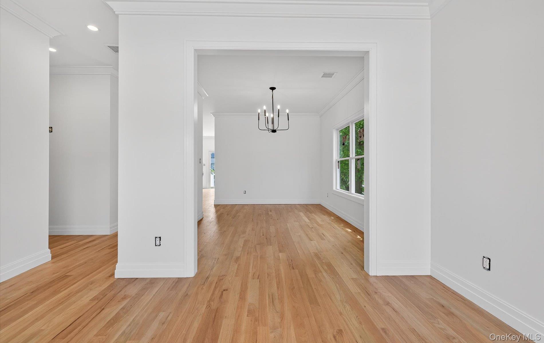 1108 Washington Place, Baldwin Harbor, NY 11510