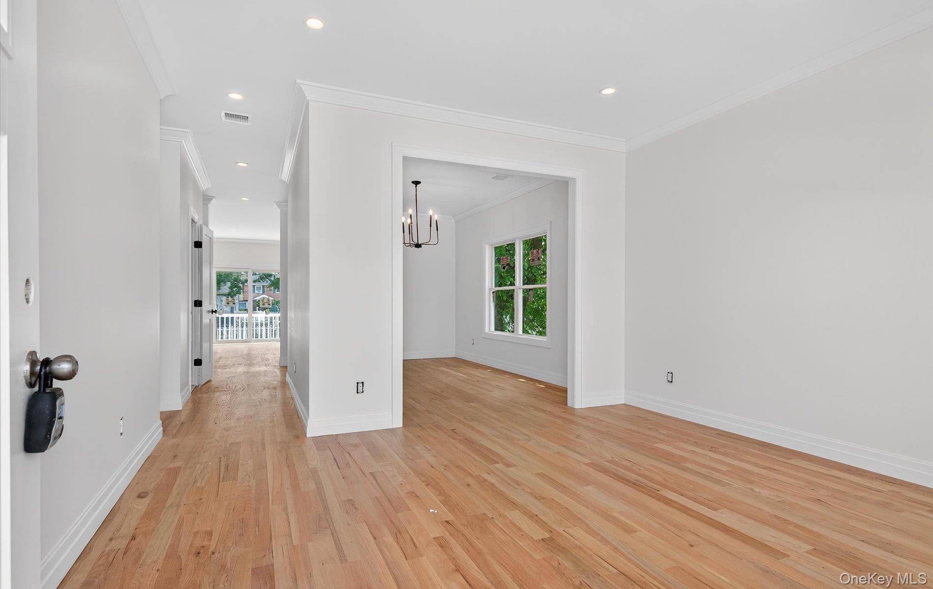 1108 Washington Place, Baldwin Harbor, NY 11510