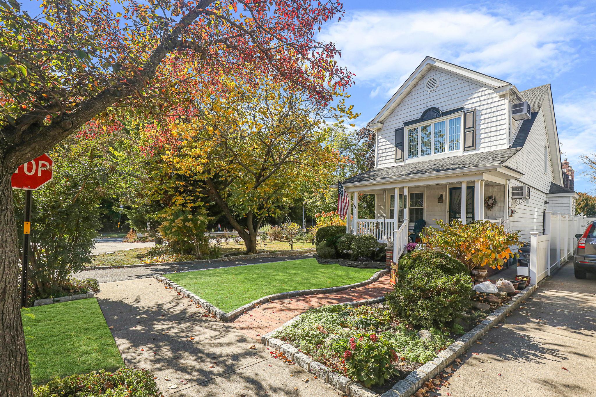 95-01 72nd Avenue, Forest Hills, NY 11375