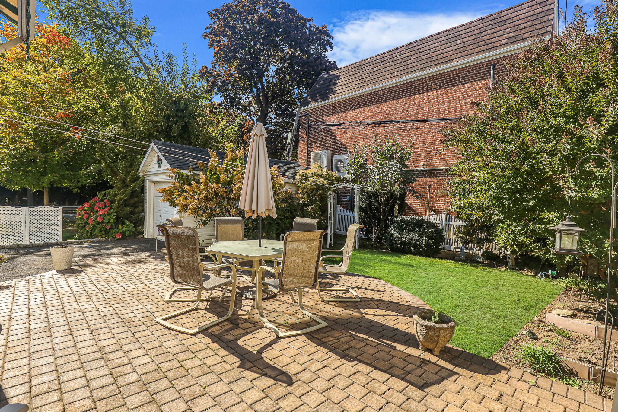 95-01 72nd Avenue, Forest Hills, NY 11375