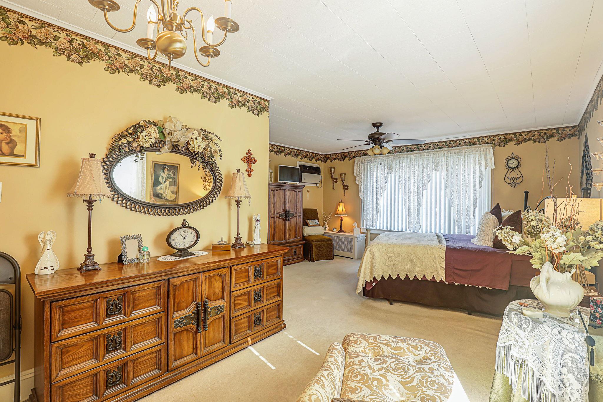 95-01 72nd Avenue, Forest Hills, NY 11375