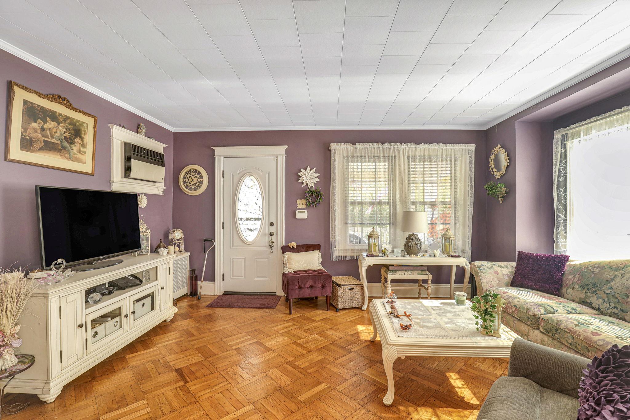 95-01 72nd Avenue, Forest Hills, NY 11375