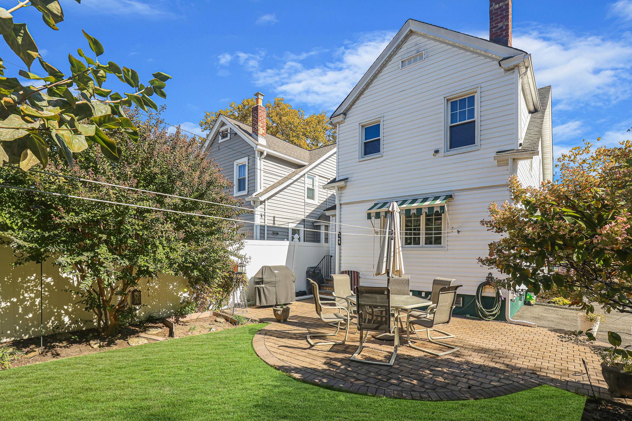 95-01 72nd Avenue, Forest Hills, NY 11375