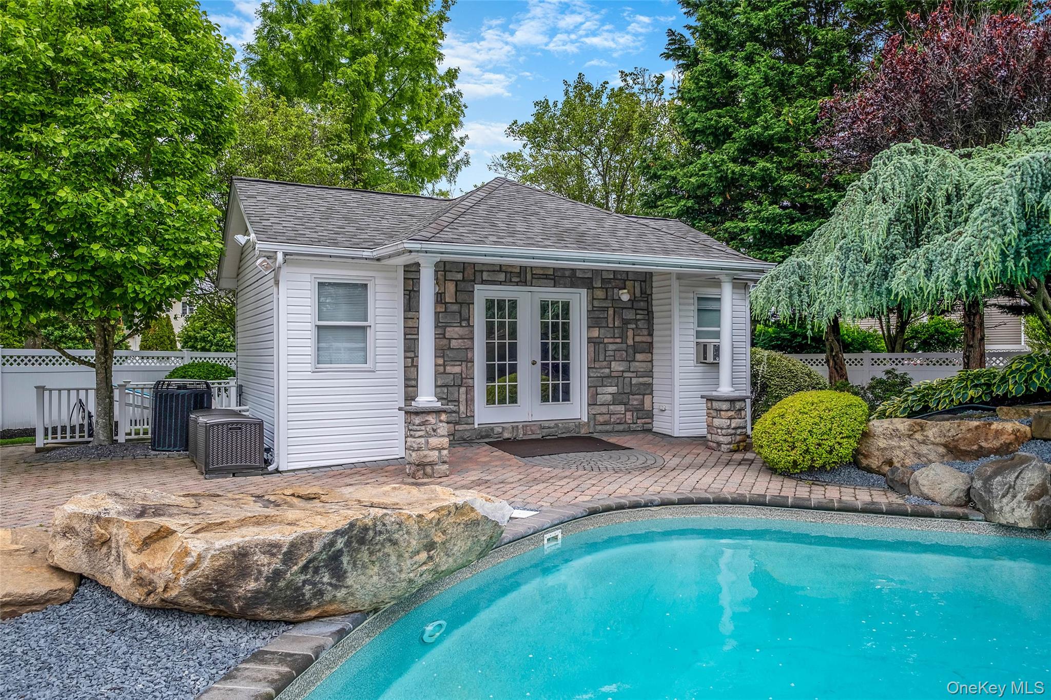 43 Casey Lane, Mount Sinai, NY 11766