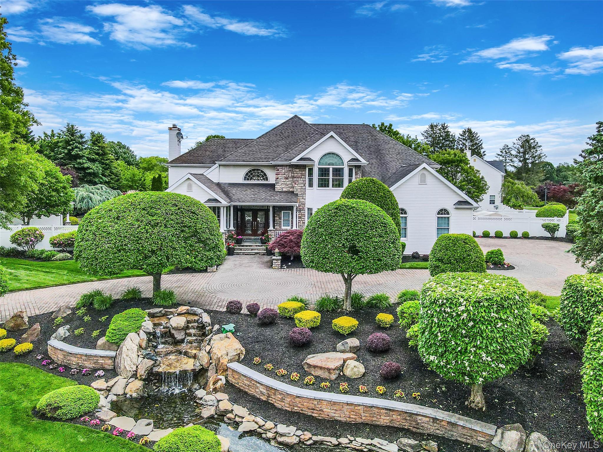 43 Casey Lane, Mount Sinai, NY 11766