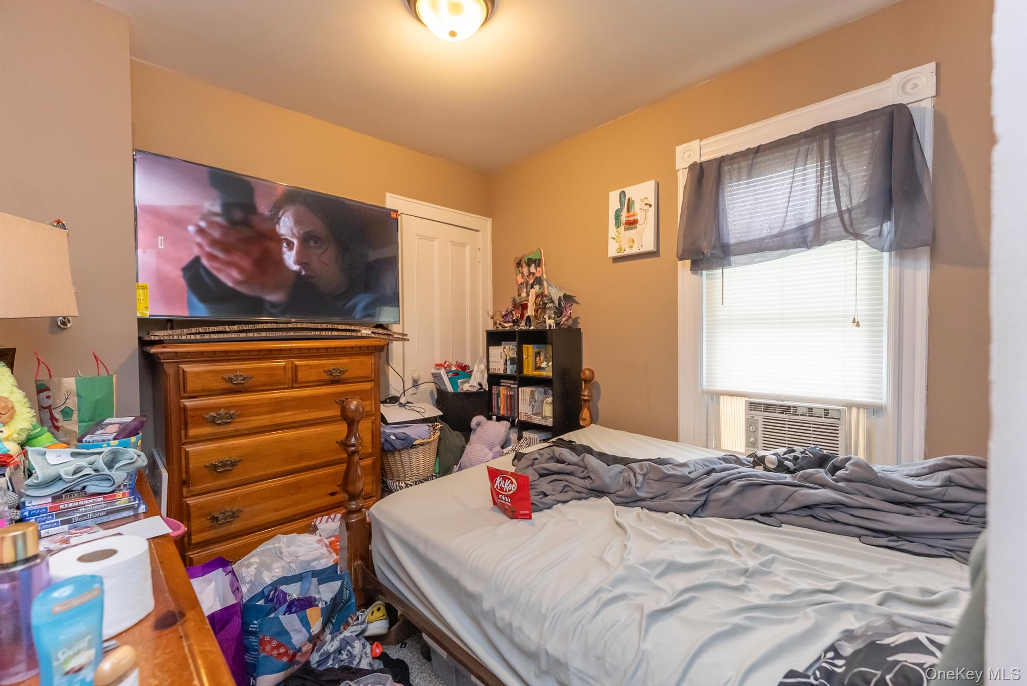 185 Green Street, Port Ewen, NY 12401