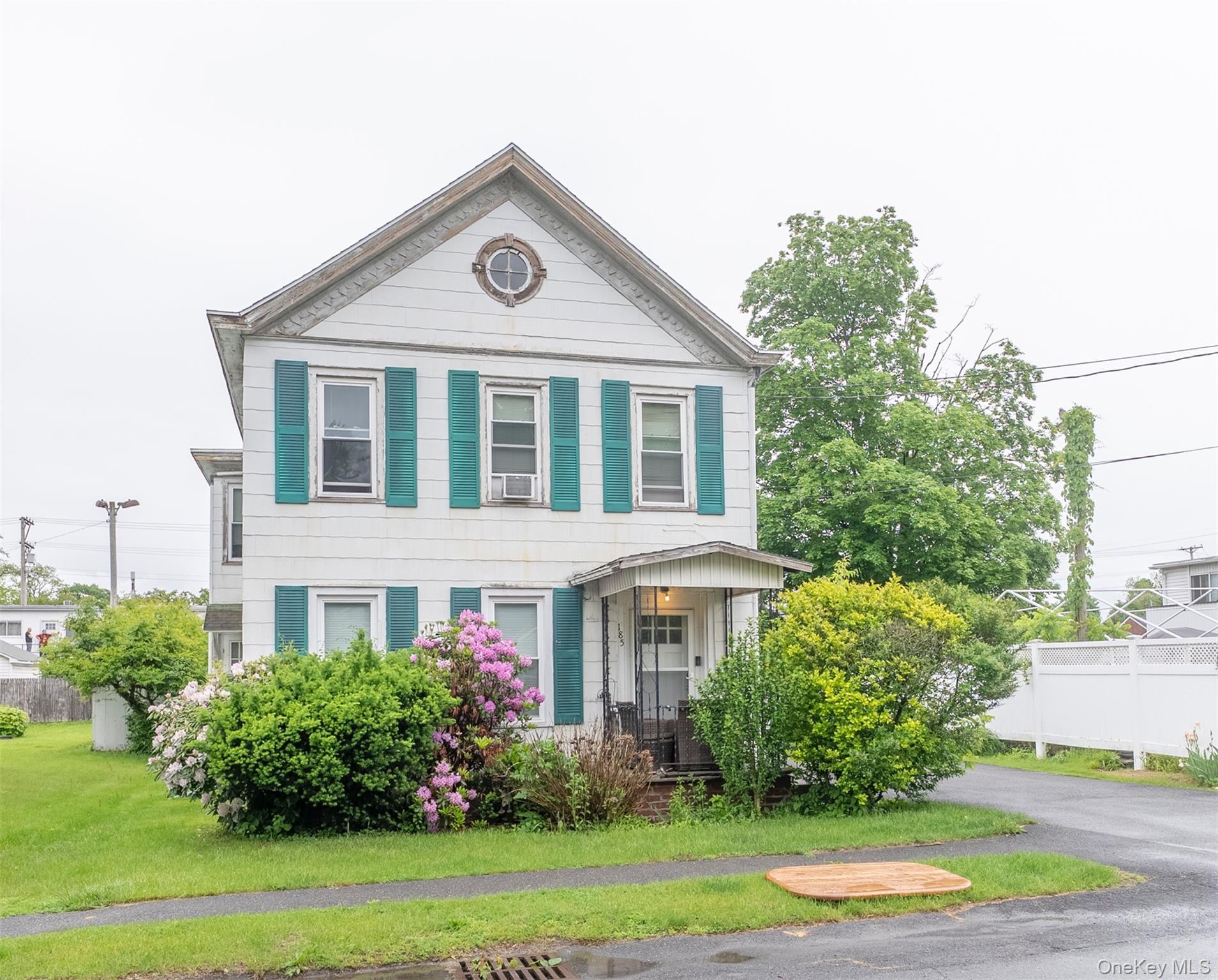 185 Green Street, Port Ewen, NY 12401