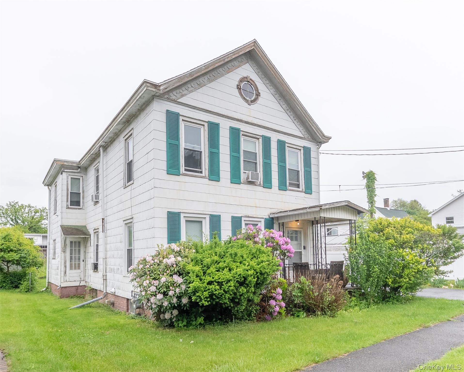 185 Green Street, Port Ewen, NY 12401