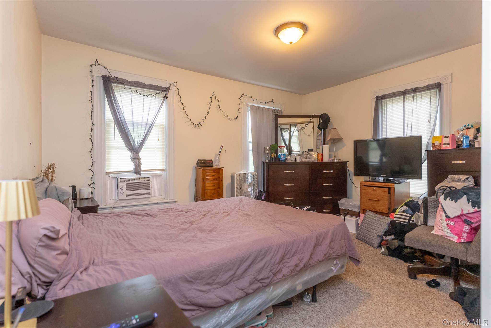 185 Green Street, Port Ewen, NY 12401