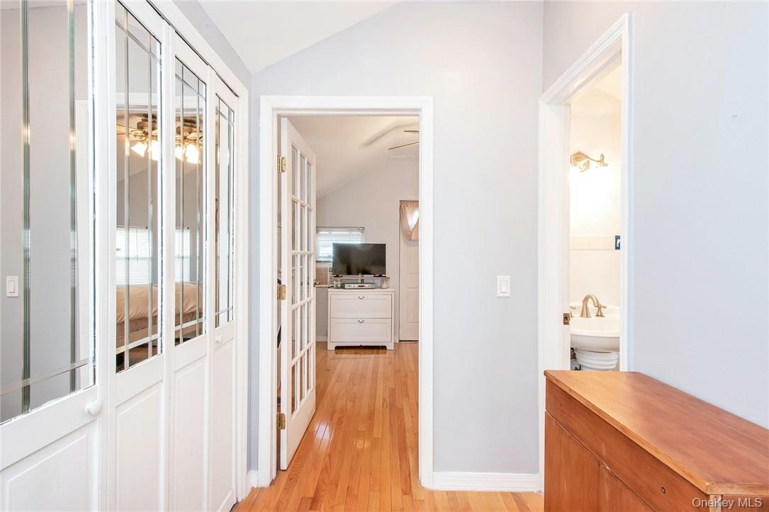 25 B Edgewater Park # 25 B, Bronx, NY 10465
